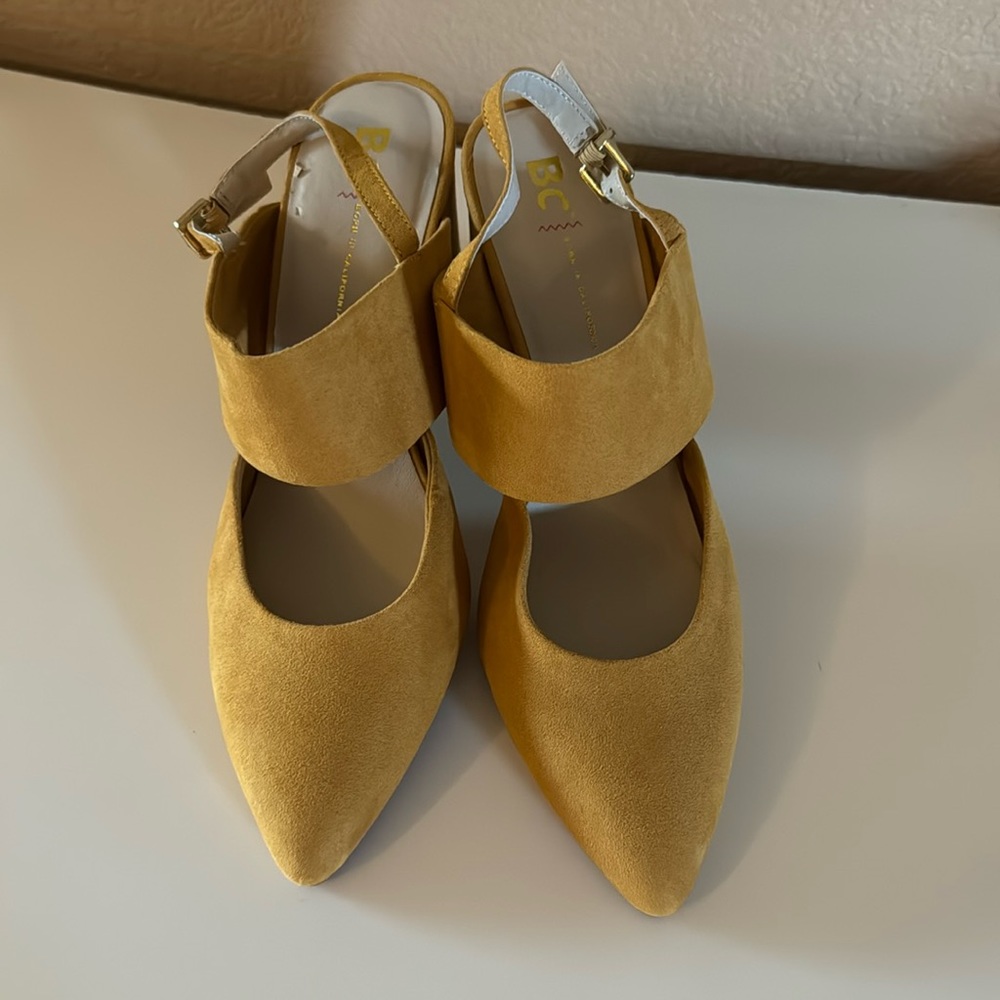 BC Born‎ in California yellow retro  block heel shoes size 10